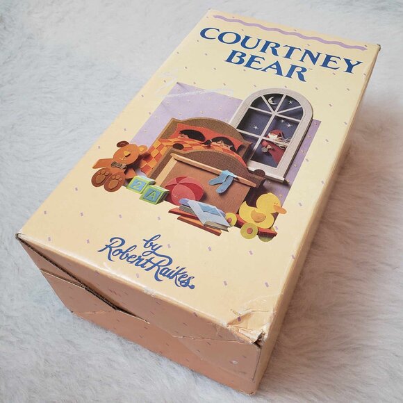 1990 LIMITED EDITION Raikes Courtney Bear - Wooden Carved Face w/ Music Cassette - Picture 16 of 17